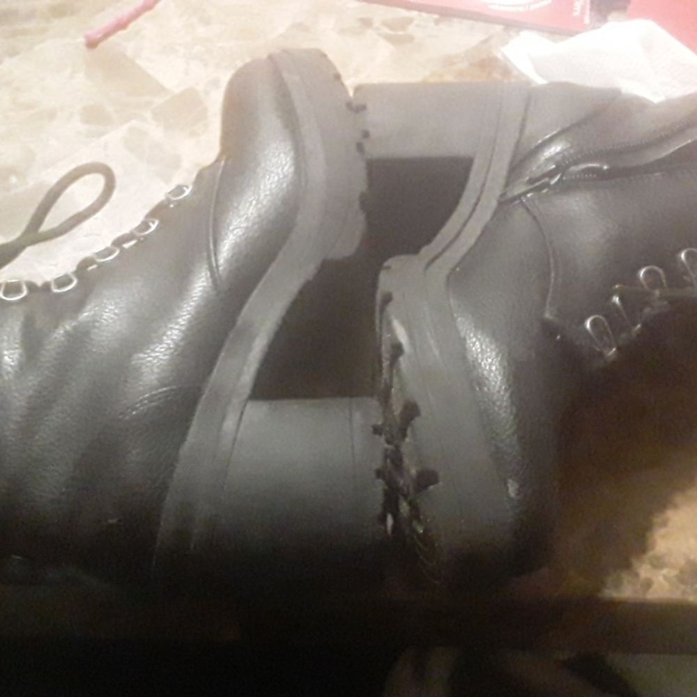 High heel boots